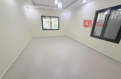 Apartment - 2 Bedrooms - 2 Bathrooms for rent in Tubli - Central Governorate