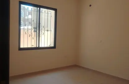 شقة - 2 غرف نوم - 2 حمامات للايجار في الجنبية - المحافظة الشمالية