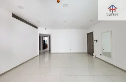 Apartment - 3 Bedrooms - 3 Bathrooms for rent in Hidd - Muharraq Governorate