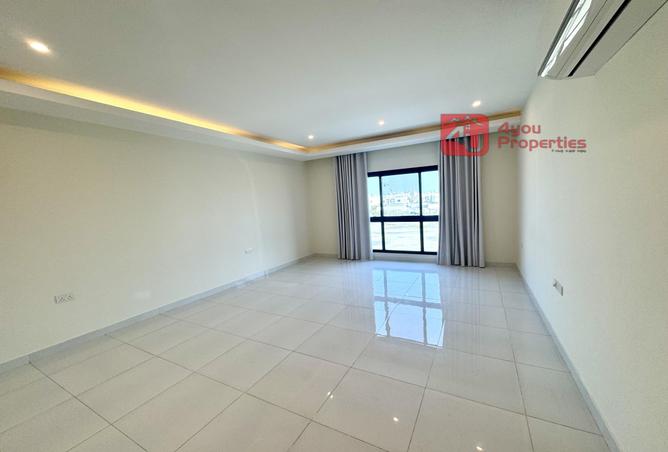 999773 - Property Image 3