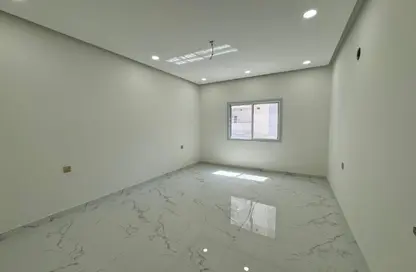Apartment - 2 Bedrooms - 2 Bathrooms for rent in Hidd - Muharraq Governorate