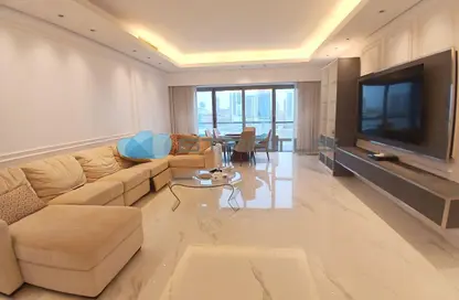 Apartment - 3 Bedrooms - 3 Bathrooms for rent in Reef Island - Capital Governorate