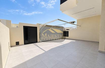 Villa - 4 - 5 for sale in Busaiteen - Muharraq Governorate