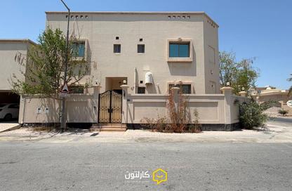 Villa - 3 Bedrooms - 4 Bathrooms for rent in Tubli - Central Governorate