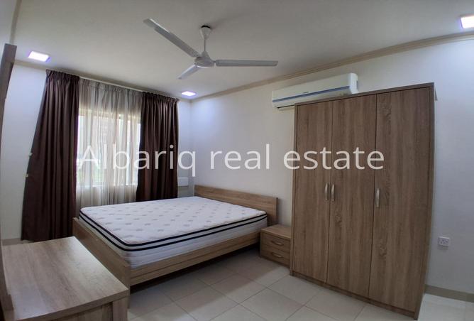 57011603 - Property Image 2