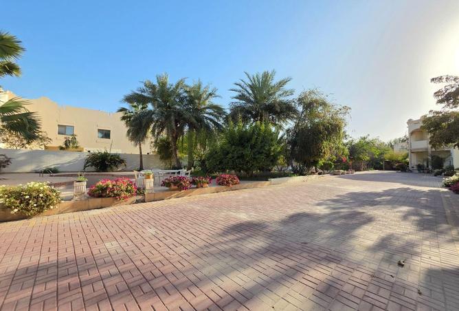 52300453 - Property Image 2