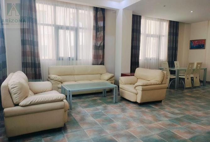 998960 - Property Main Image