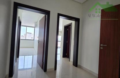 Apartment - 3 Bedrooms - 4 Bathrooms for rent in Hidd - Muharraq Governorate