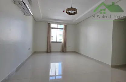 Apartment - 3 Bedrooms - 4 Bathrooms for rent in Hidd - Muharraq Governorate