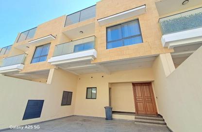 Compound - 4 Bedrooms - 5 Bathrooms for rent in Tubli - Central Governorate