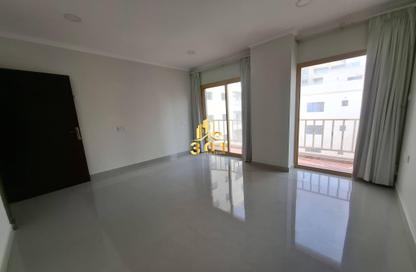 Apartment - 1 Bedroom - 1 Bathroom for rent in Busaiteen - Muharraq Governorate Apartment - 1 Bedroom - 1 Bathroom for rent in Busaiteen - Muharraq Governorate