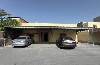 Villa - 3 Bedrooms - 3 Bathrooms for rent in Isa Town - Central Governorate