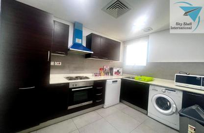Apartment - 2 Bedrooms - 3 Bathrooms for rent in Al Juffair - Capital Governorate