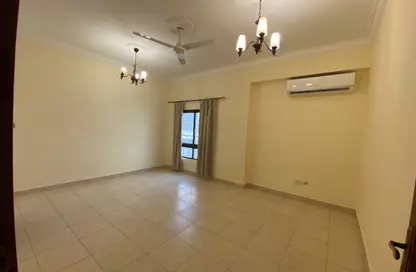 Apartment - 2 Bedrooms - 2 Bathrooms for rent in Al Burhama - Manama - Capital Governorate