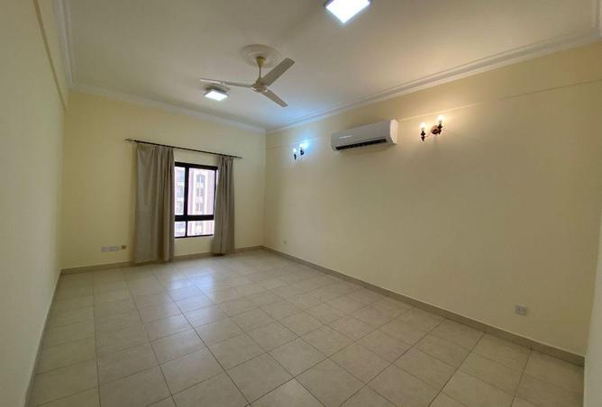 52700867 - Property Image 3