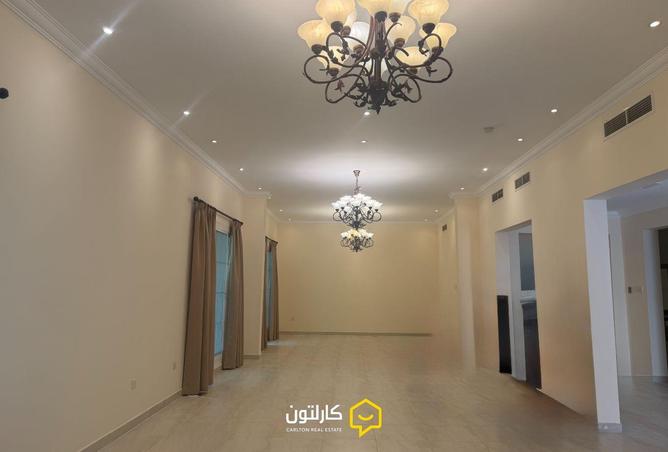 53792518 - Property Image 2