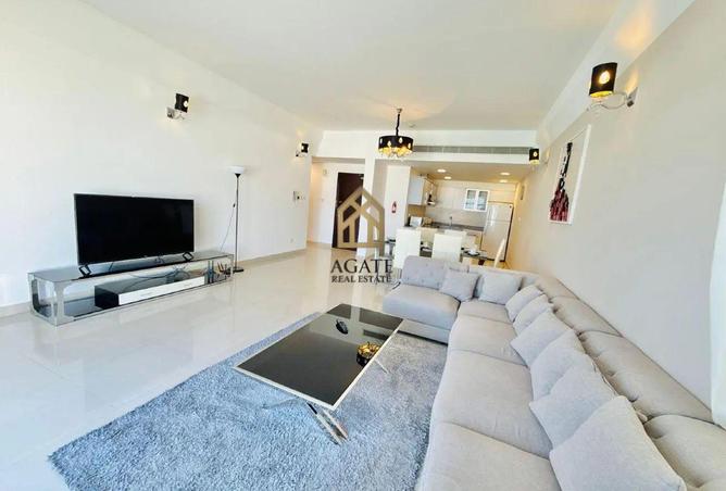 993247 - Property Image 2