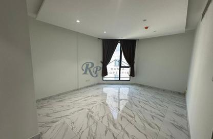 Apartment - 3 Bedrooms - 3 Bathrooms for rent in Hidd - Muharraq Governorate Apartment - 3 Bedrooms - 3 Bathrooms for rent in Hidd - Muharraq Governorate