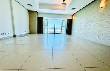 Apartment - 2 Bedrooms - 3 Bathrooms for rent in Reef Island - Capital Governorate Apartment - 2 Bedrooms - 3 Bathrooms for rent in Reef Island - Capital Governorate