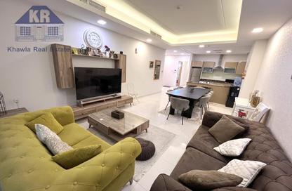 Apartment - 2 Bedrooms - 3 Bathrooms for rent in Al Juffair - Capital Governorate