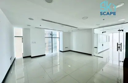 Shop - Studio - 4 Bathrooms for rent in Seef - Capital Governorate