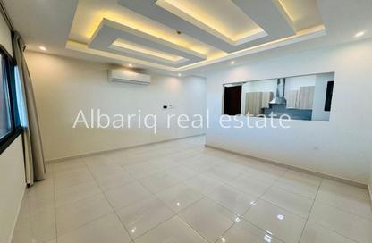 Apartment - 2 Bedrooms - 4 Bathrooms for rent in Saar - Northern Governorate