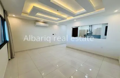 Apartment - 2 Bedrooms - 4 Bathrooms for rent in Saar - Northern Governorate Apartment - 2 Bedrooms - 4 Bathrooms for rent in Saar - Northern Governorate