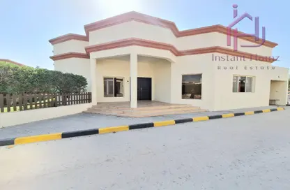 Villa - 4 Bedrooms - 3 Bathrooms for rent in Janabiya - Northern Governorate