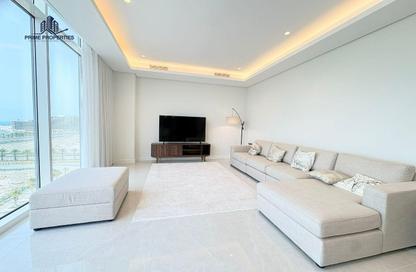 Apartment - 2 Bedrooms - 3 Bathrooms for rent in Canal View - Dilmunia Island - Muharraq Governorate