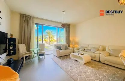 شقة - 2 غرف نوم - 2 حمامات للايجار في مراسي البحرين - ديار المحرق - المحرق