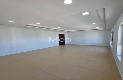 Apartment - 2 Bedrooms - 2 Bathrooms for rent in Al Qadam - Northern Governorate