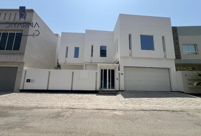 53215349 - Property Main Image