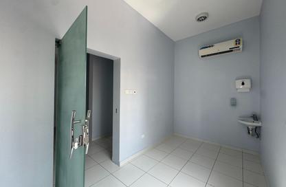 Office Space - Studio - 1 for rent in Janabiya - Northern Governorate