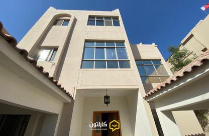 Villa - 7+ Bedrooms - 7+ Bathrooms for rent in Zinj - Manama - Capital Governorate
