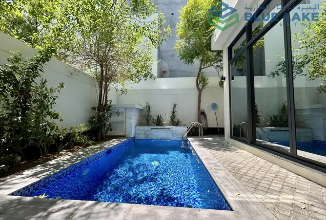 56300432 - Property Image 3