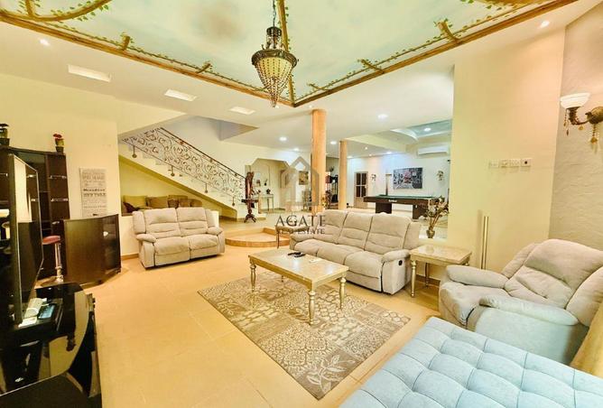 54151068 - Property Image 2