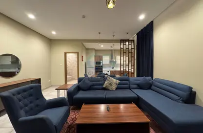 Apartment - 2 Bedrooms - 3 Bathrooms for rent in Al Juffair - Capital Governorate