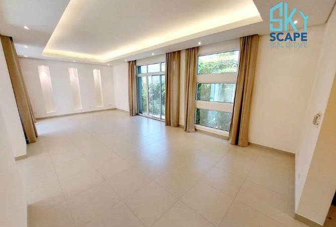 56210456 - Property Image 2
