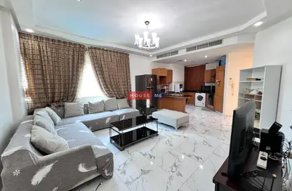 Apartment - 1 Bedroom - 2 Bathrooms for sale in Sanabis - Manama - Capital Governorate