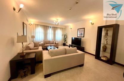 Apartment - 2 Bedrooms - 2 Bathrooms for rent in Busaiteen - Muharraq Governorate