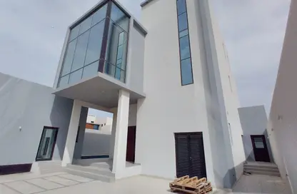 فيلا - 3 غرف نوم - 5 حمامات للبيع في البارح - ديار المحرق - المحرق