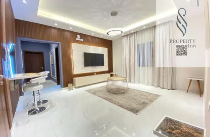 Apartment - 2 Bedrooms - 2 Bathrooms for rent in Busaiteen - Muharraq Governorate