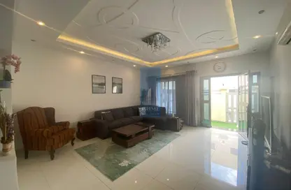 فيلا - 3 غرف نوم - 5 حمامات للايجار في البسيتين - المحرق