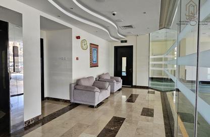 Apartment - 2 Bedrooms - 2 Bathrooms for rent in Salmaniya - Manama - Capital Governorate