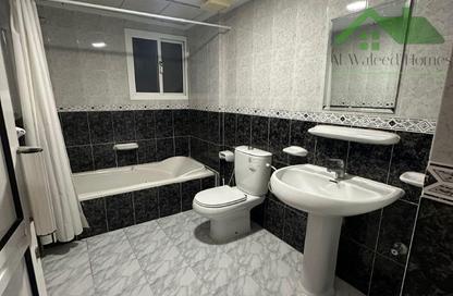 Apartment - 2 Bedrooms - 2 Bathrooms for rent in Um Al Hasam - Manama - Capital Governorate