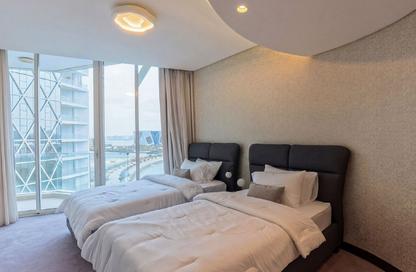 Apartment - 3 Bedrooms - 5 Bathrooms for rent in Bahrain Bay - Capital Governorate