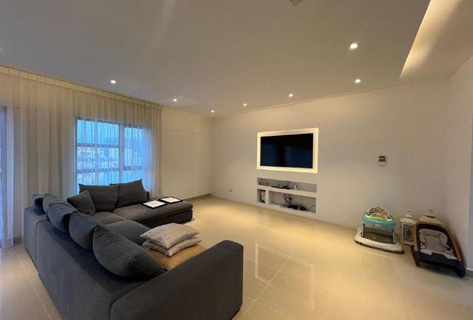 993414 - Property Image 3