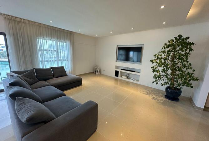 993414 - Property Image 3