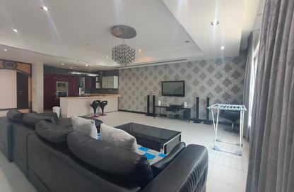 Apartment - 2 Bedrooms - 3 Bathrooms for rent in Seef - Capital Governorate