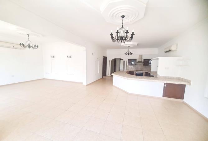 54068198 - Property Image 2